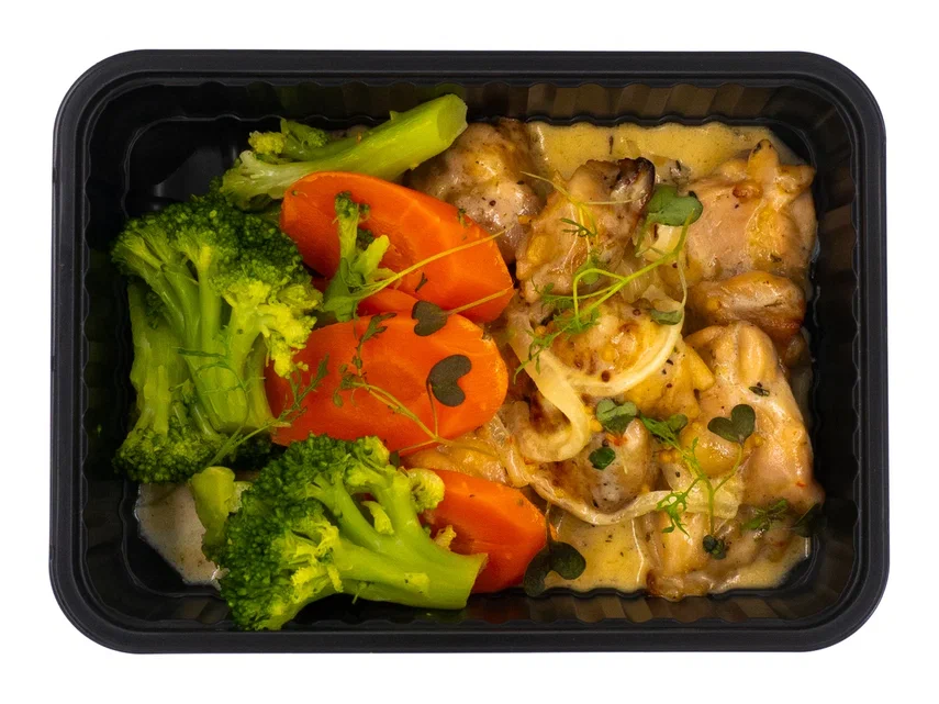 Tender Fillet in Creamy Mustard Sauce with Vegetables