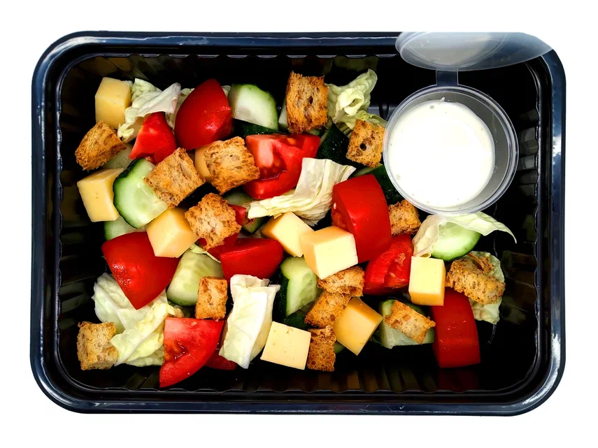 Vegetable Salad with Croutons and Cheese